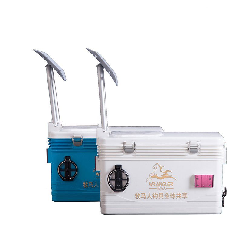 The horseman's 26-litre fishing box is free from the installation of a light fishing tank special-priced silo full of new packages